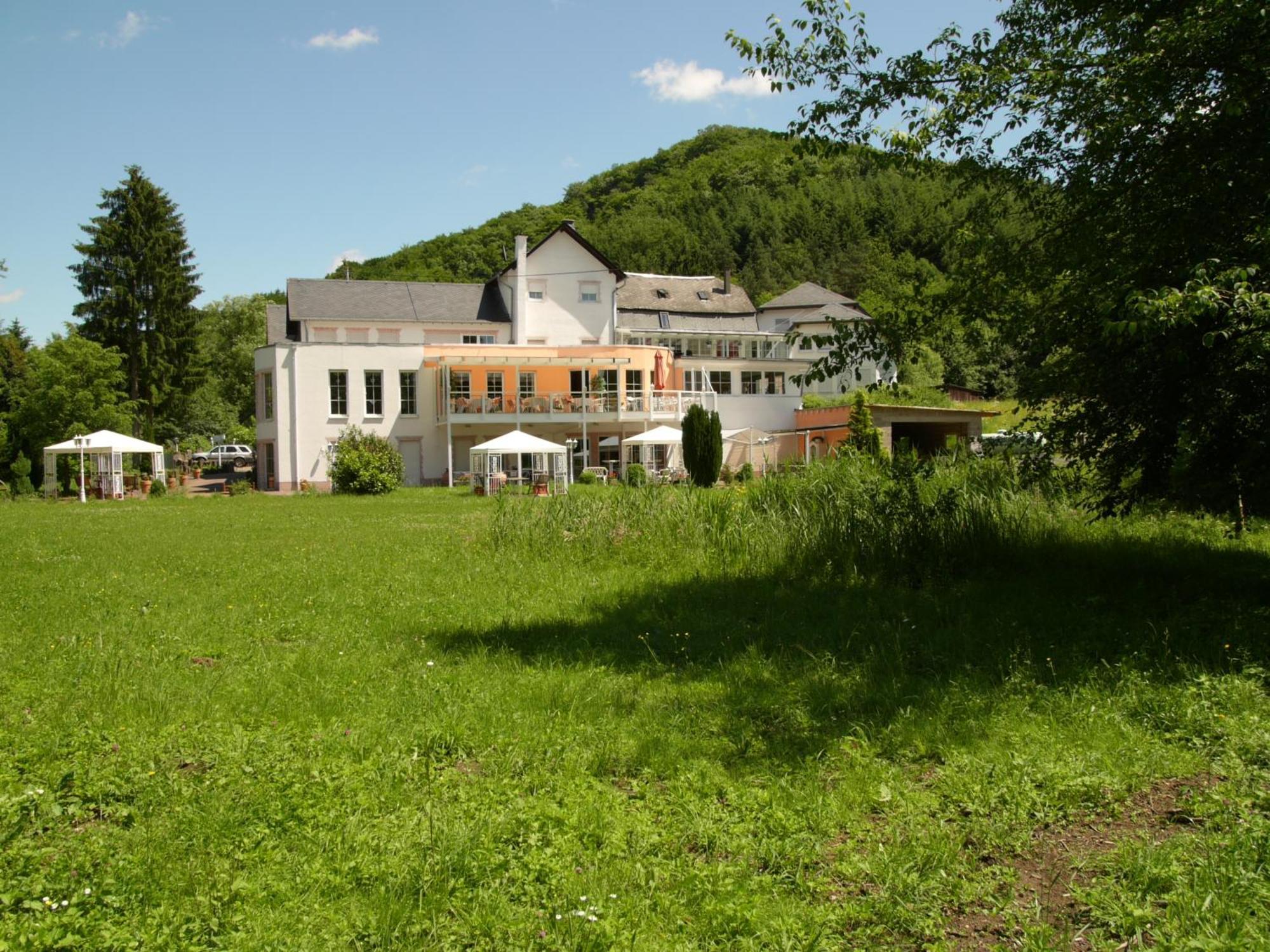 Studentenmuehle Hotel - Restaurant Nomborn Exteriör bild