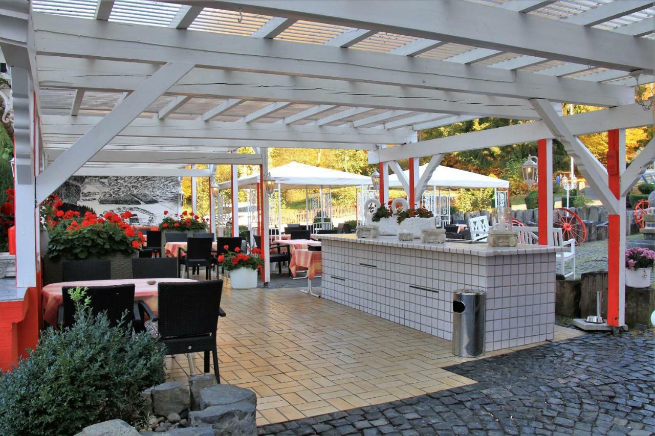 Studentenmuehle Hotel - Restaurant Nomborn Exteriör bild