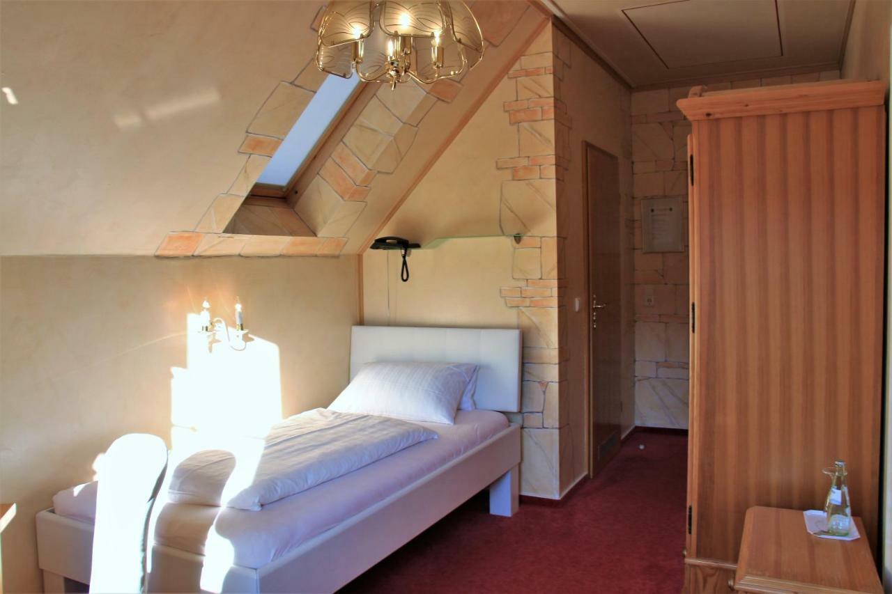 Studentenmuehle Hotel - Restaurant Nomborn Exteriör bild